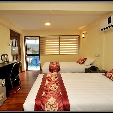 York Residence Yangon Cameră foto
