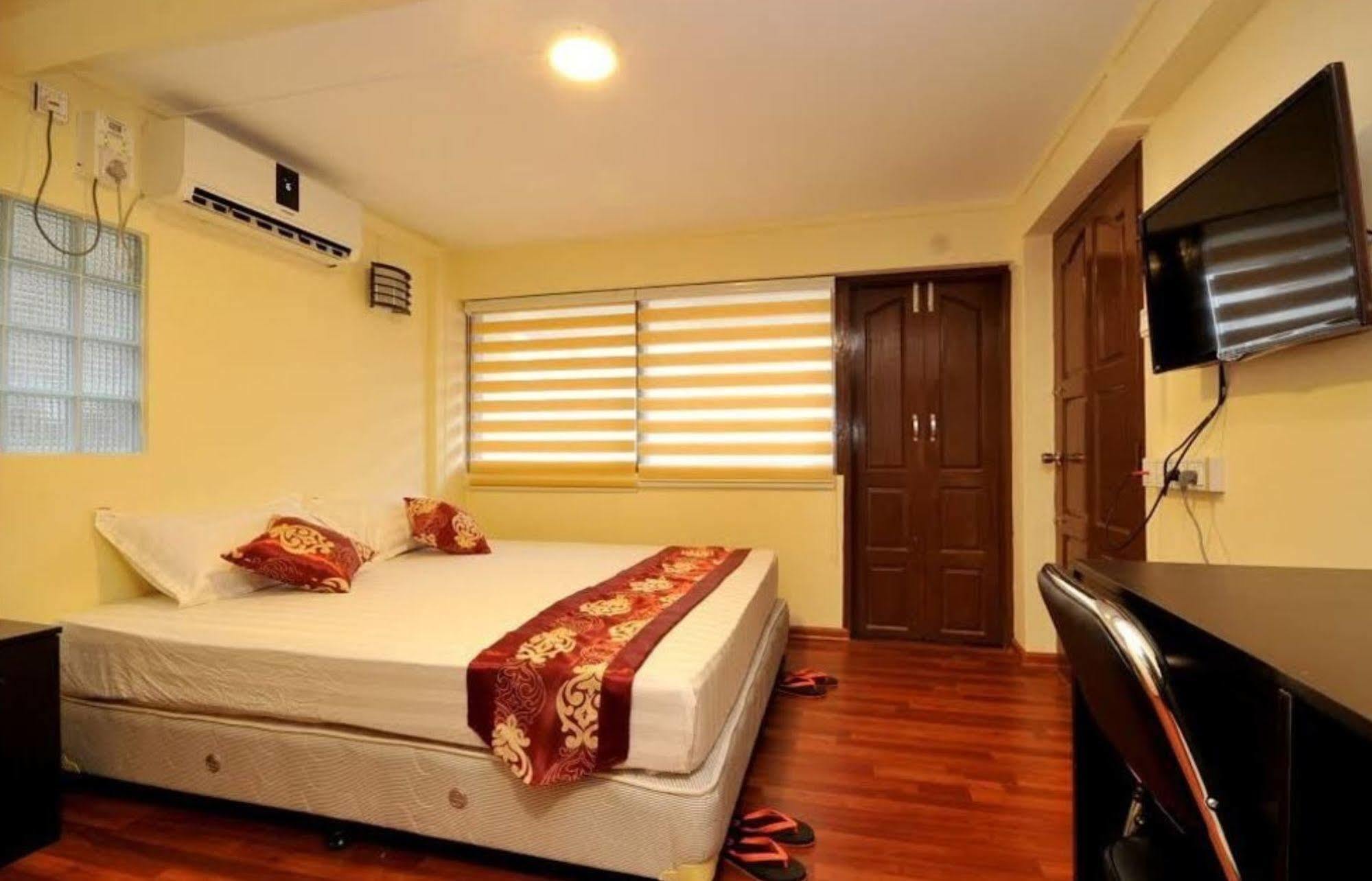 York Residence Yangon Exterior foto